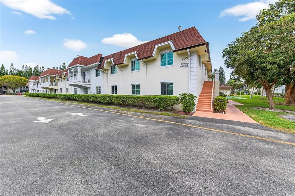 700 SE 2ND AVENUE #317 Deerfield Beach, FL 33441