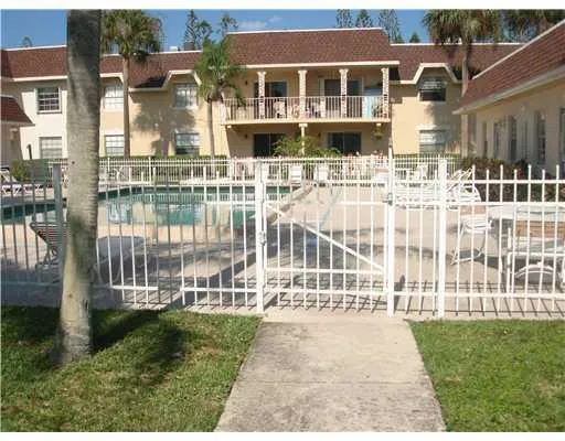 700 SE 2ND AVENUE #317 Deerfield Beach, FL 33441