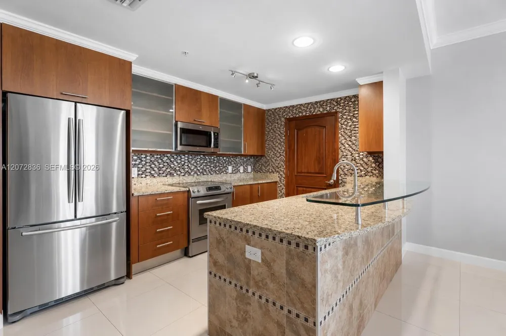 1945 S Ocean Dr #2209 Hallandale Beach, FL 33009