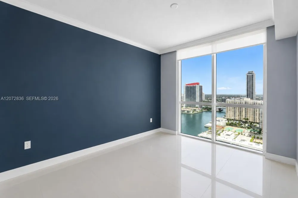 1945 S Ocean Dr #2209 Hallandale Beach, FL 33009