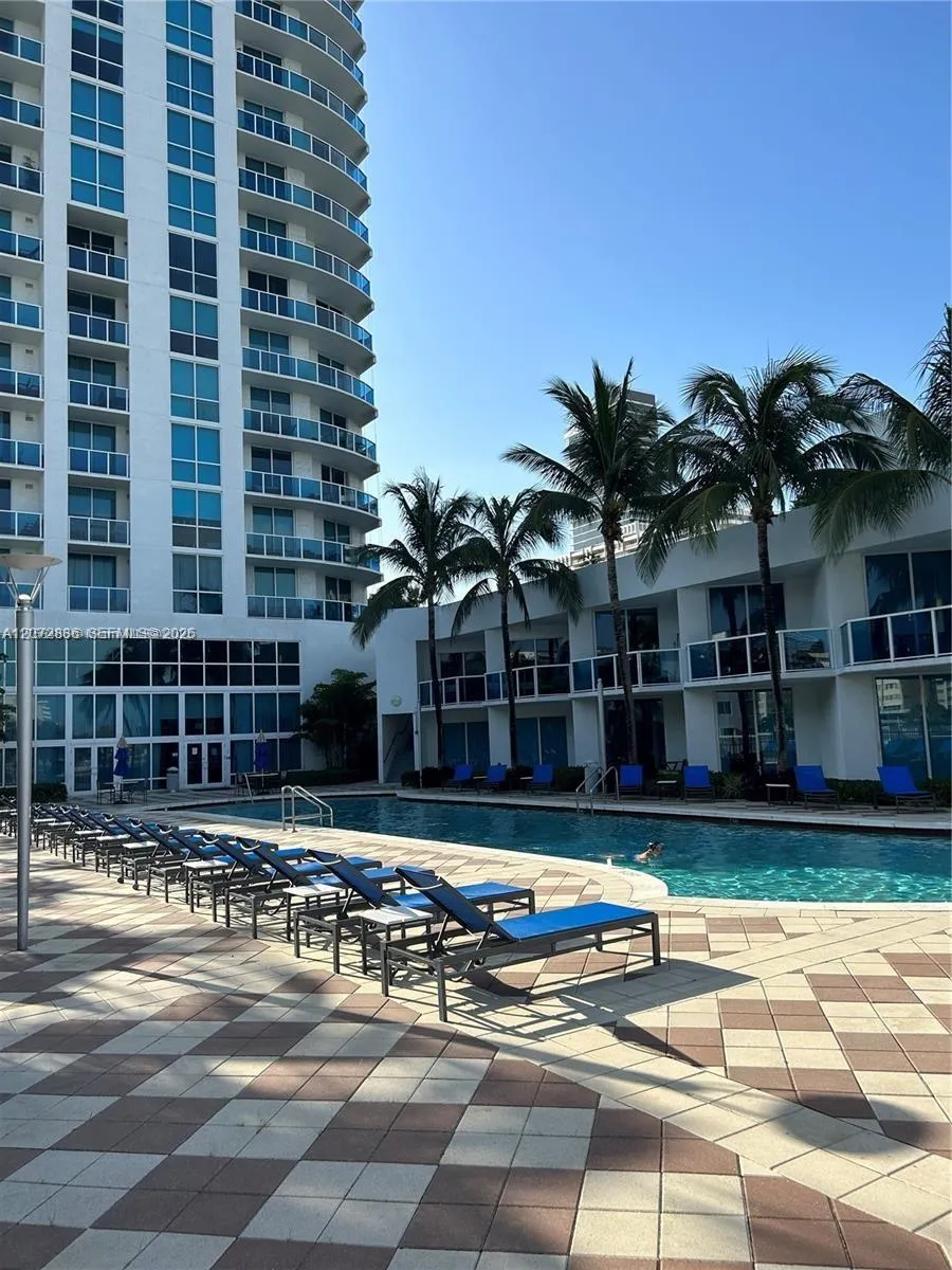 1945 S Ocean Dr #2209 Hallandale Beach, FL 33009