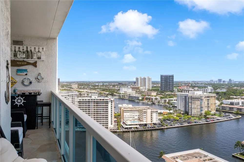 1945 S Ocean Dr #2209 Hallandale Beach, FL 33009