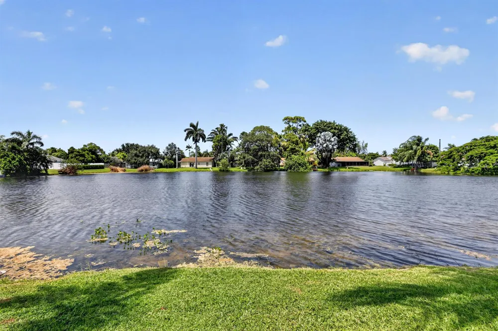 4573 Carthage Circle Lake Worth, FL 33463
