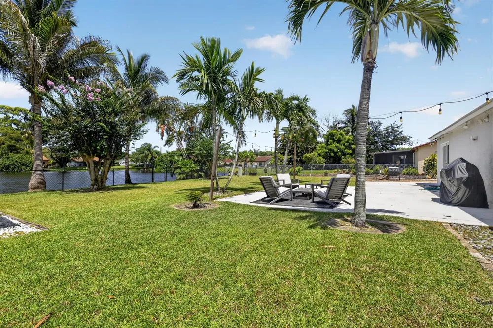 4573 Carthage Circle Lake Worth, FL 33463