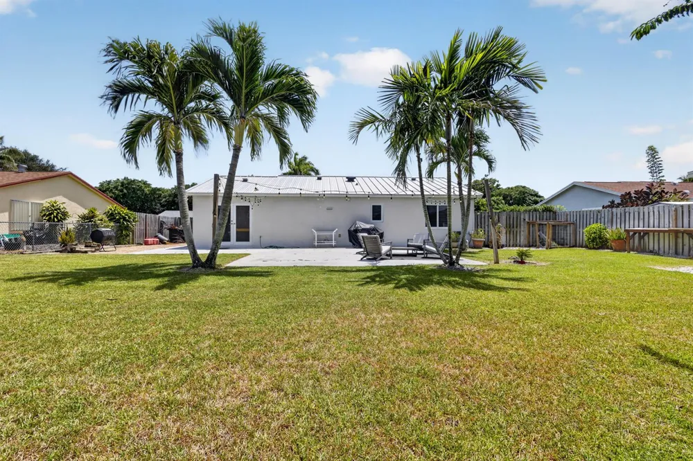 4573 Carthage Circle Lake Worth, FL 33463
