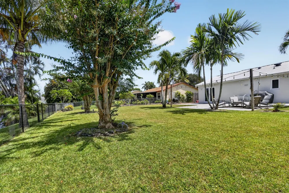 4573 Carthage Circle Lake Worth, FL 33463
