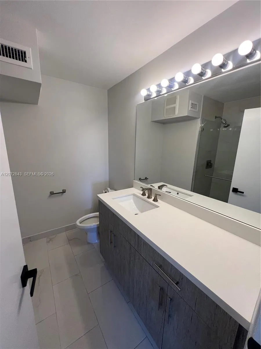 2445 Pasadena Way Weston, FL 33327