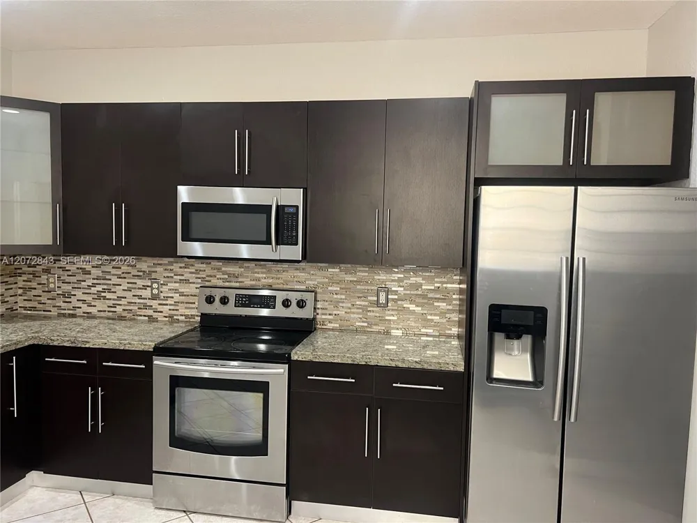 2445 Pasadena Way Weston, FL 33327