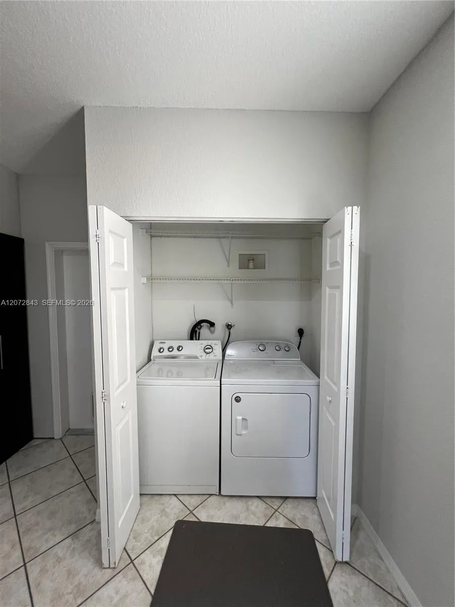 2445 Pasadena Way Weston, FL 33327