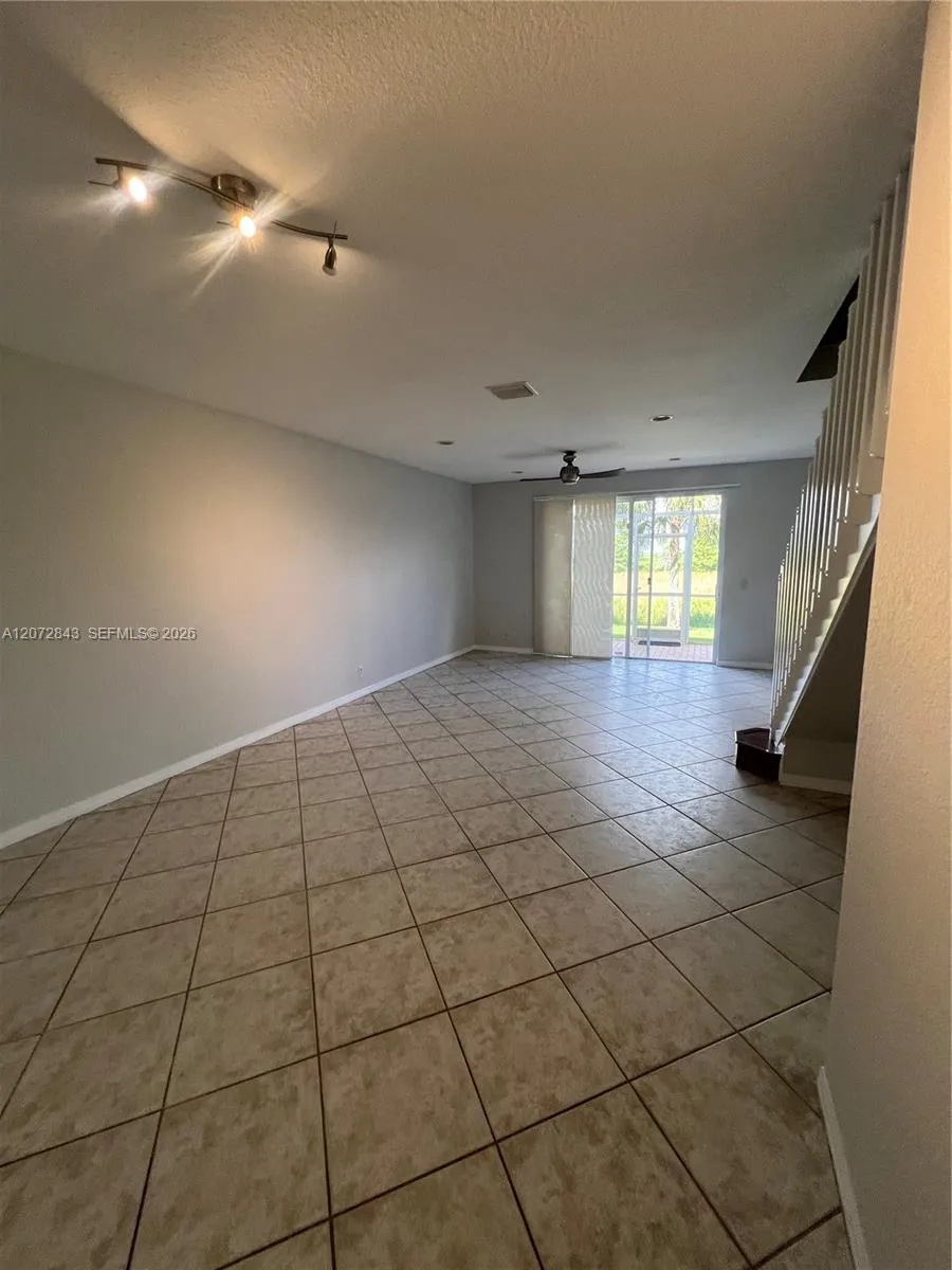 2445 Pasadena Way Weston, FL 33327