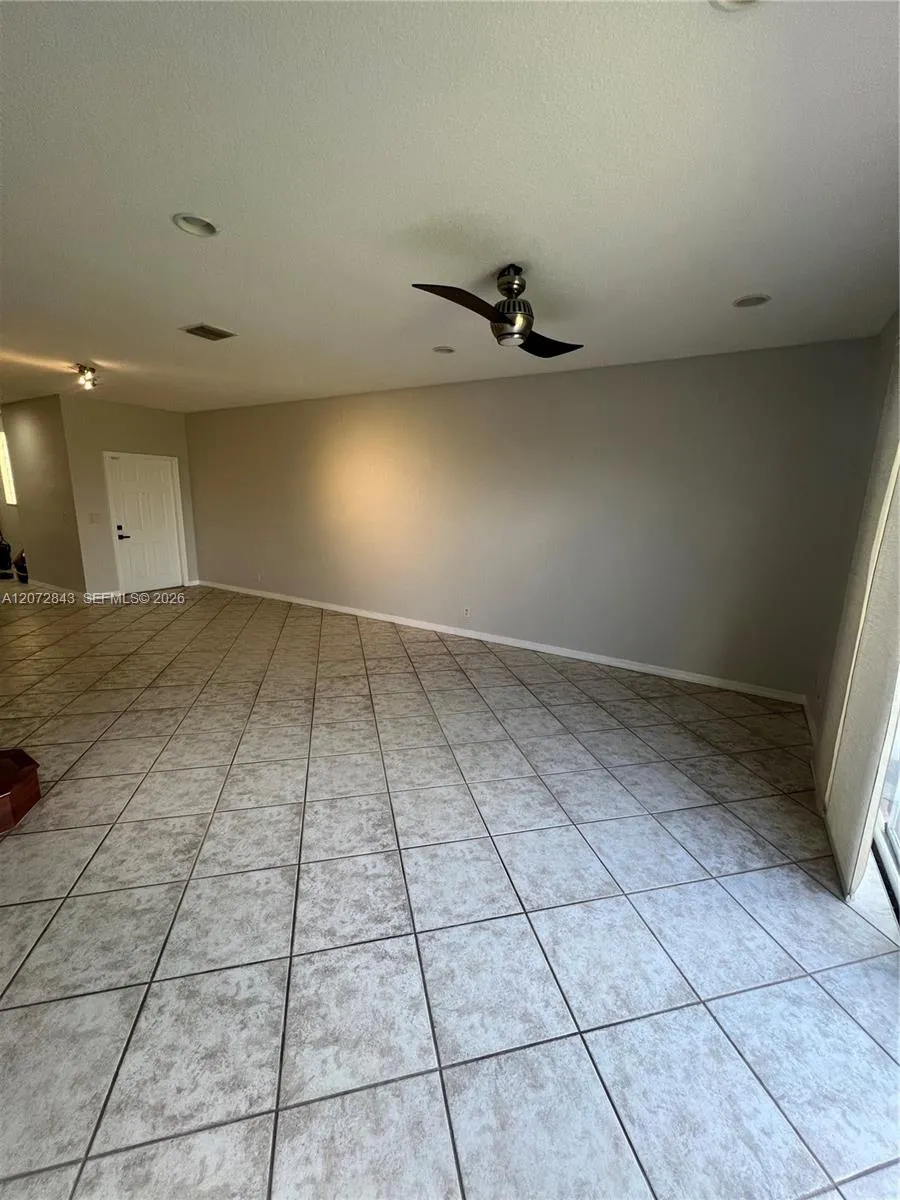 2445 Pasadena Way Weston, FL 33327