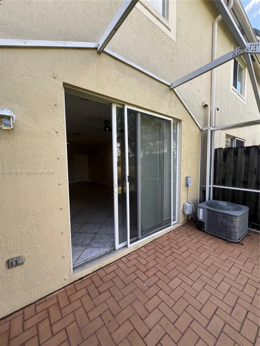 2445 Pasadena Way Weston, FL 33327
