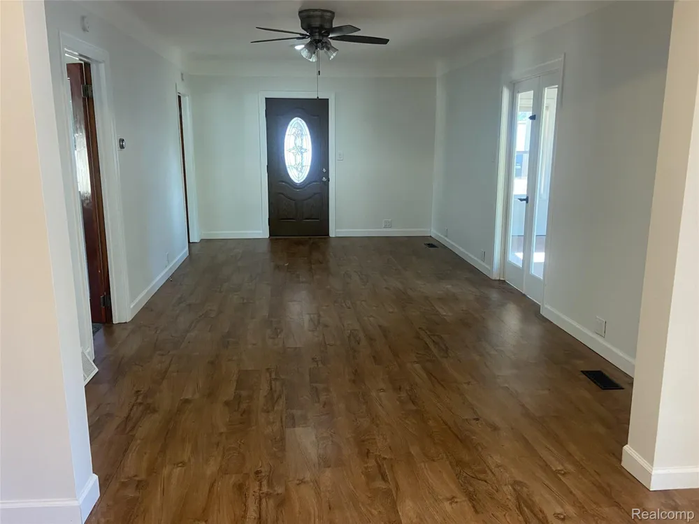 809 Stanton Street Bay City City, MI 48708