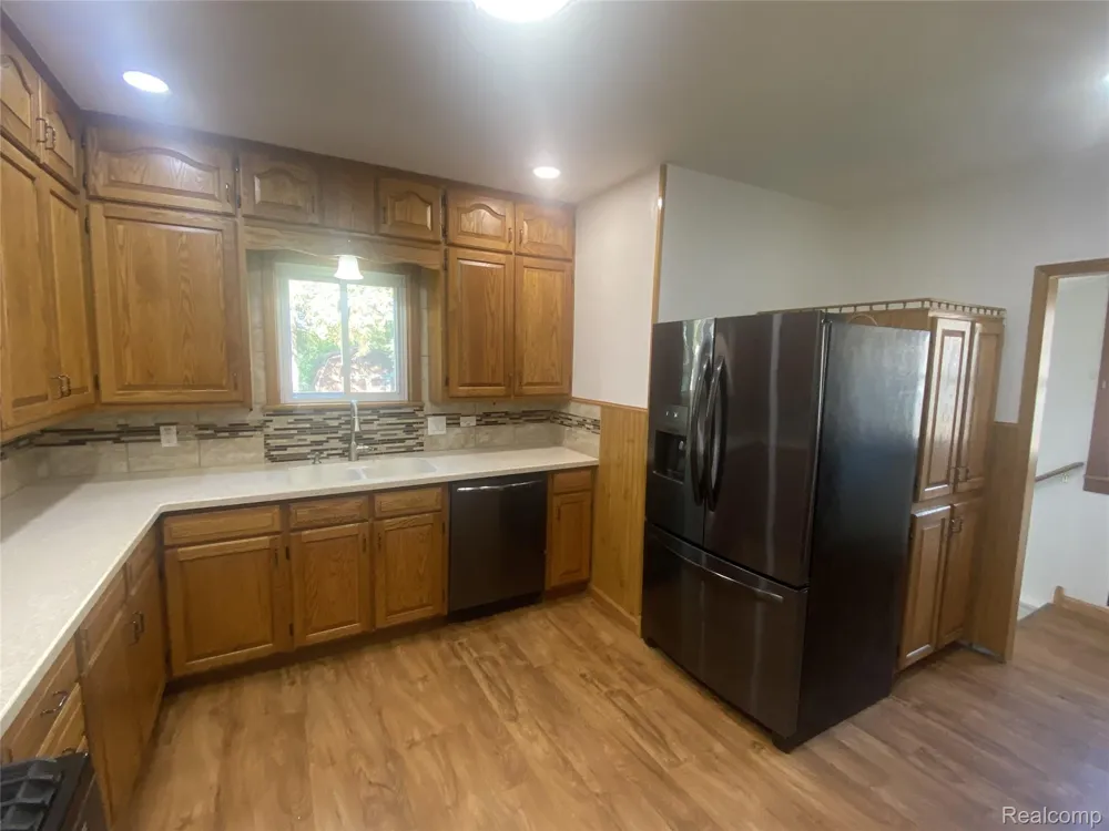 809 Stanton Street Bay City City, MI 48708