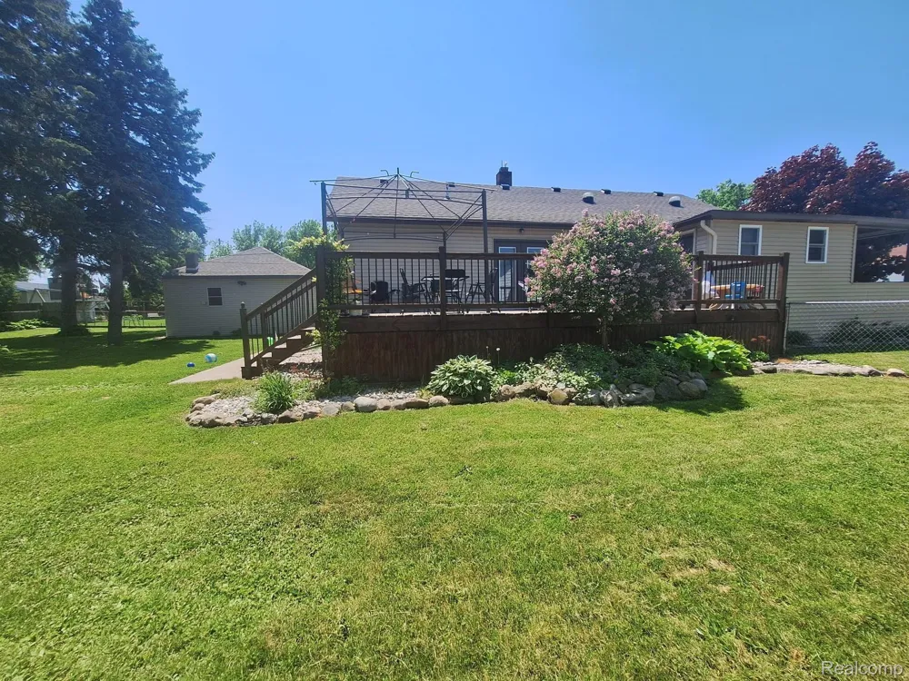 809 Stanton Street Bay City City, MI 48708