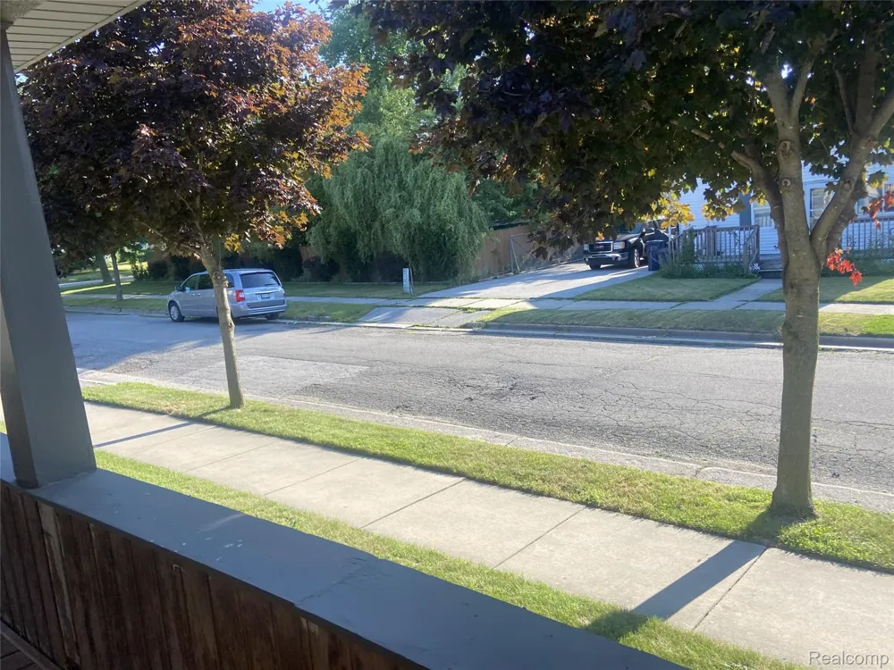809 Stanton Street Bay City City, MI 48708