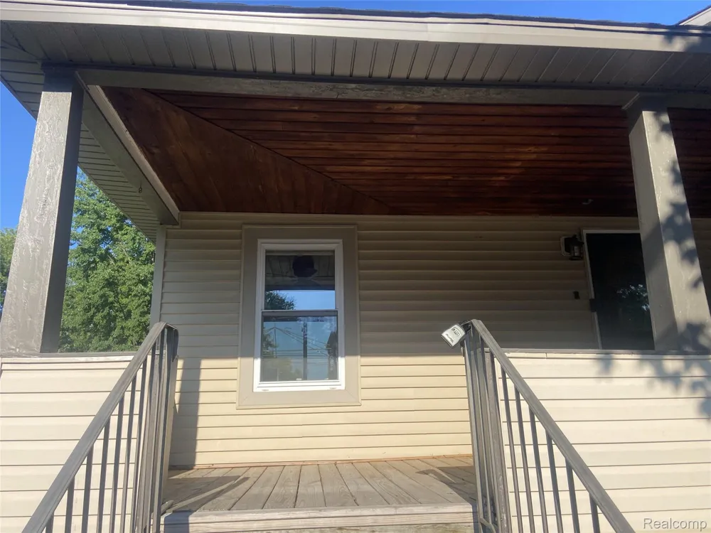 809 Stanton Street Bay City City, MI 48708