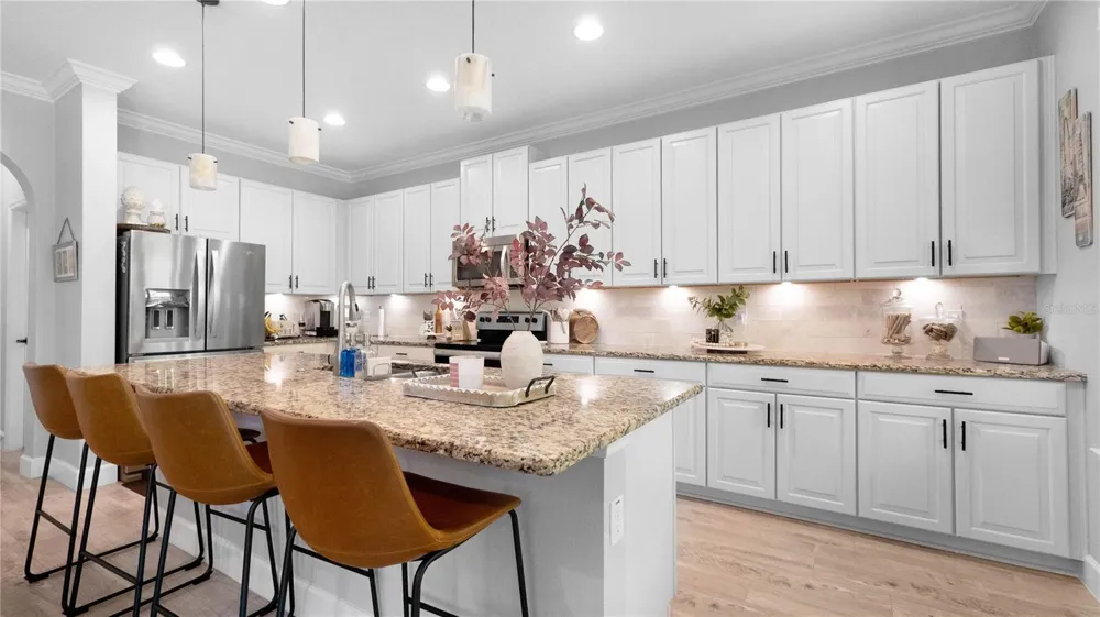 1051 WAX MYRTLE AVENUE Minneola, FL 34715