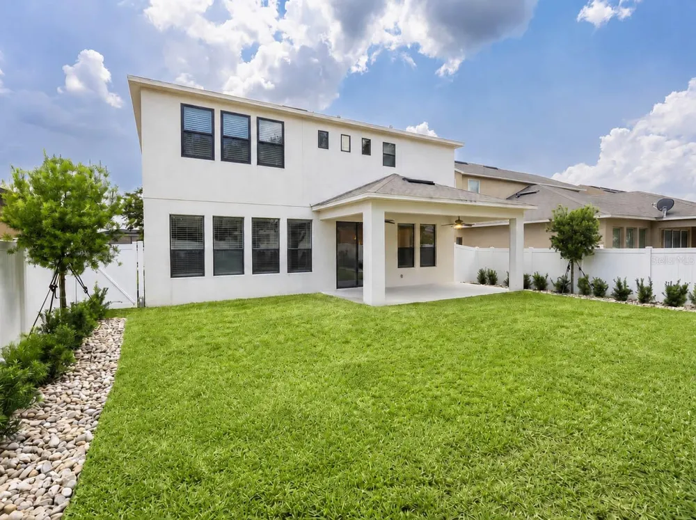 1051 WAX MYRTLE AVENUE Minneola, FL 34715