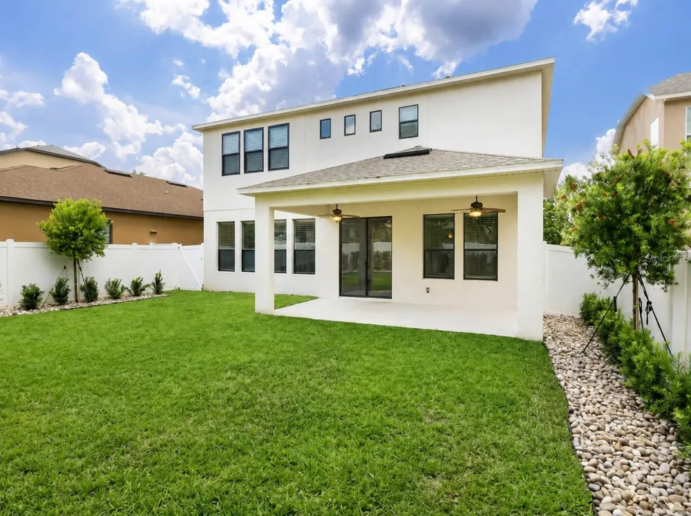 1051 WAX MYRTLE AVENUE Minneola, FL 34715