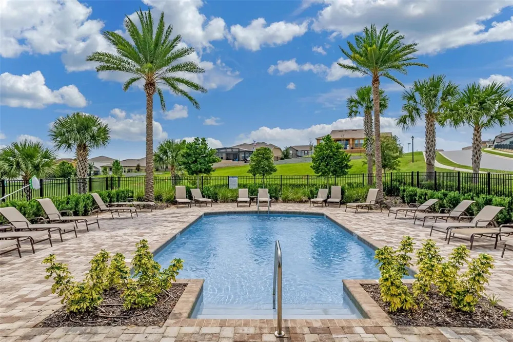 1051 WAX MYRTLE AVENUE Minneola, FL 34715