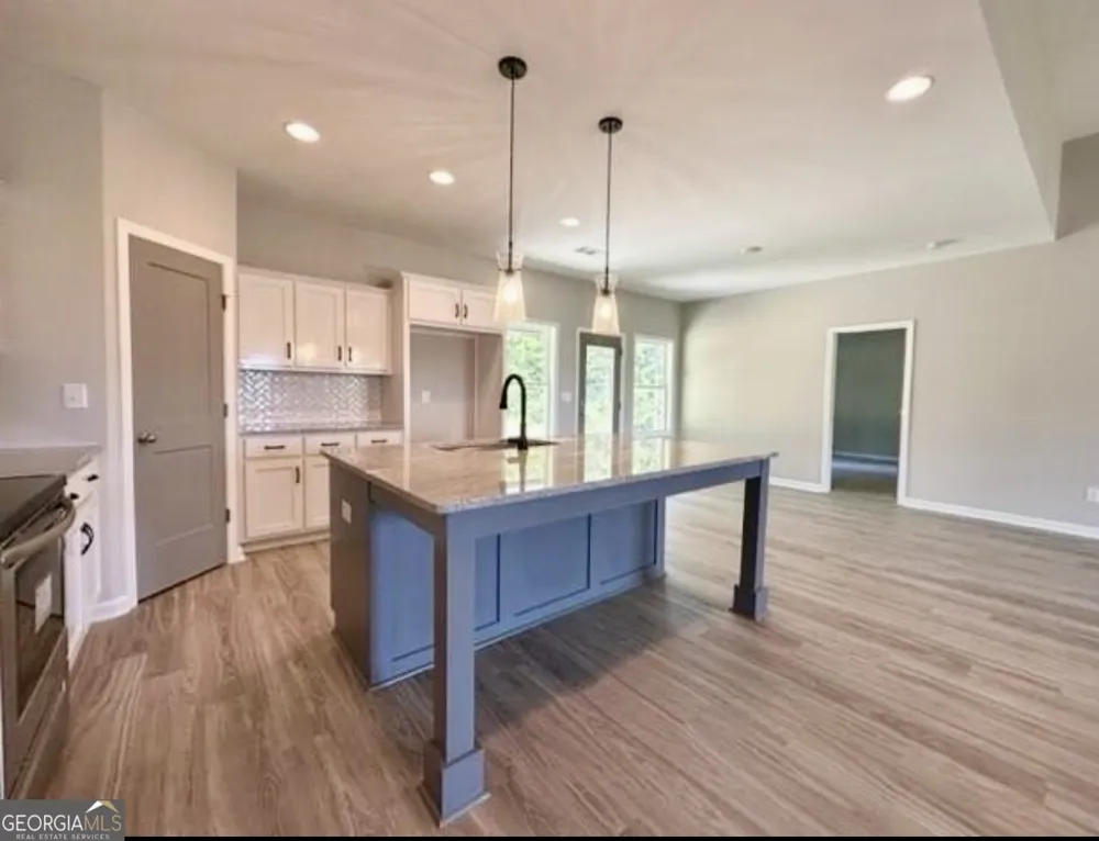 10 Lee Road 2129 Valley, AL 36854