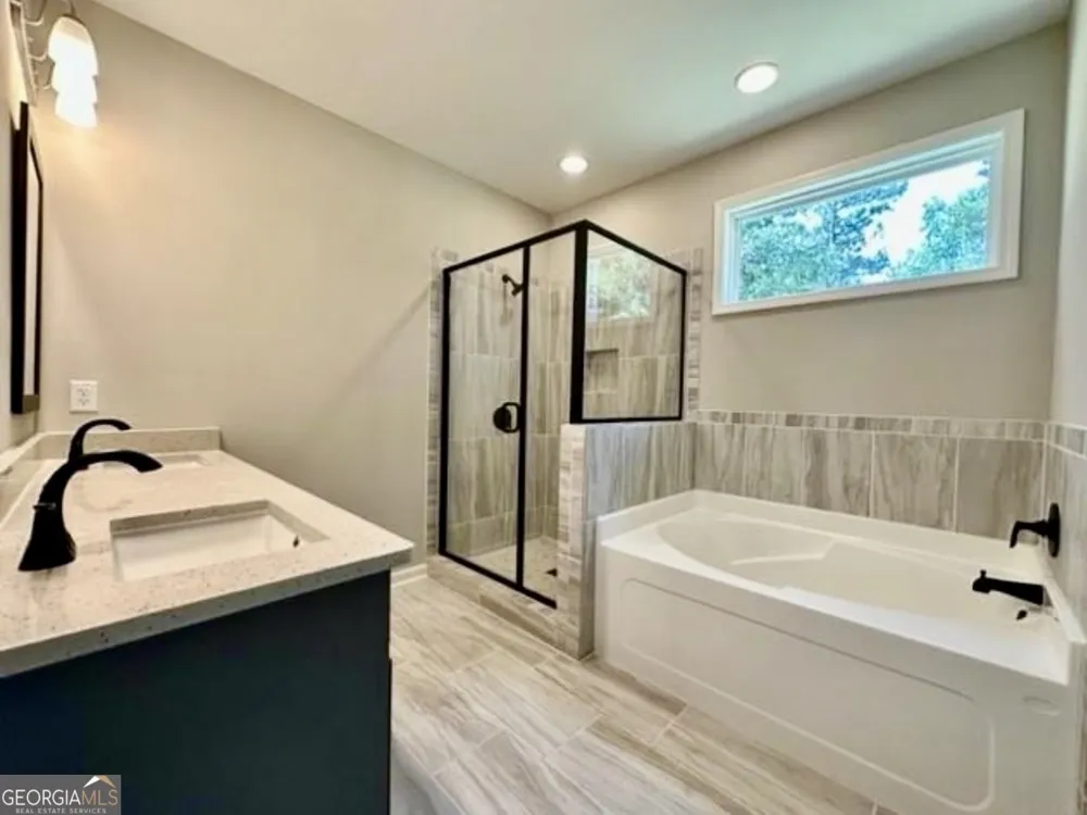 10 Lee Road 2129 Valley, AL 36854