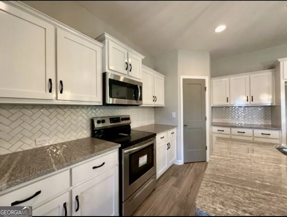 10 Lee Road 2129 Valley, AL 36854