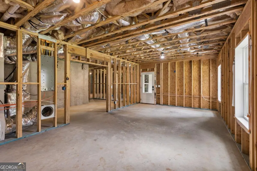 859 East AVE Scottdale, GA 30079
