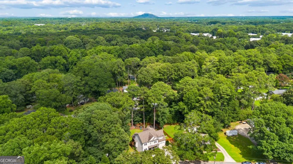 859 East AVE Scottdale, GA 30079