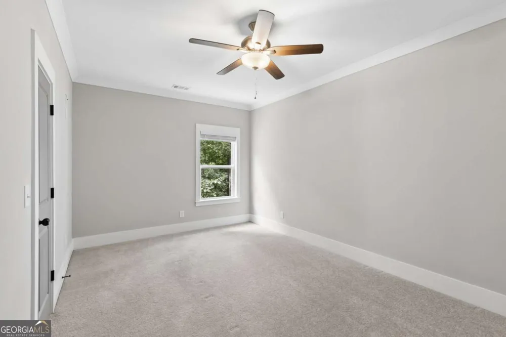 859 East AVE Scottdale, GA 30079
