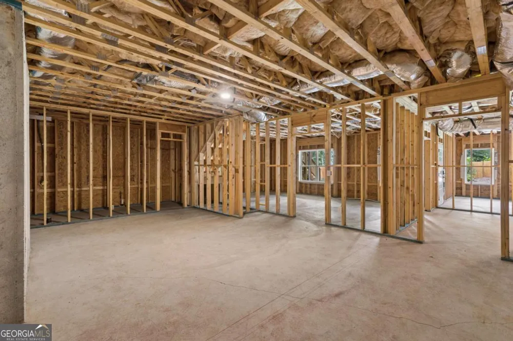 859 East AVE Scottdale, GA 30079