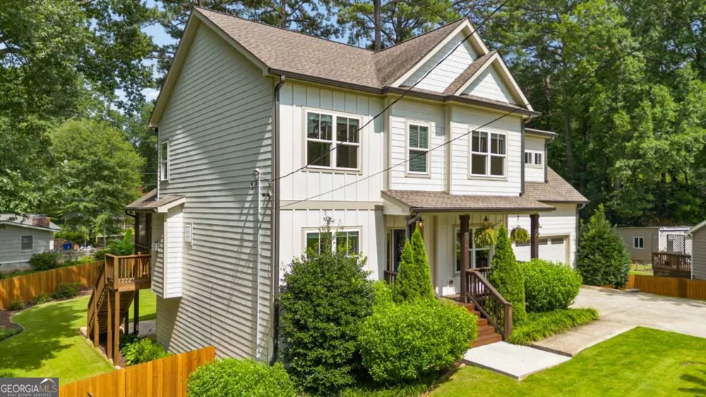 859 East AVE Scottdale, GA 30079