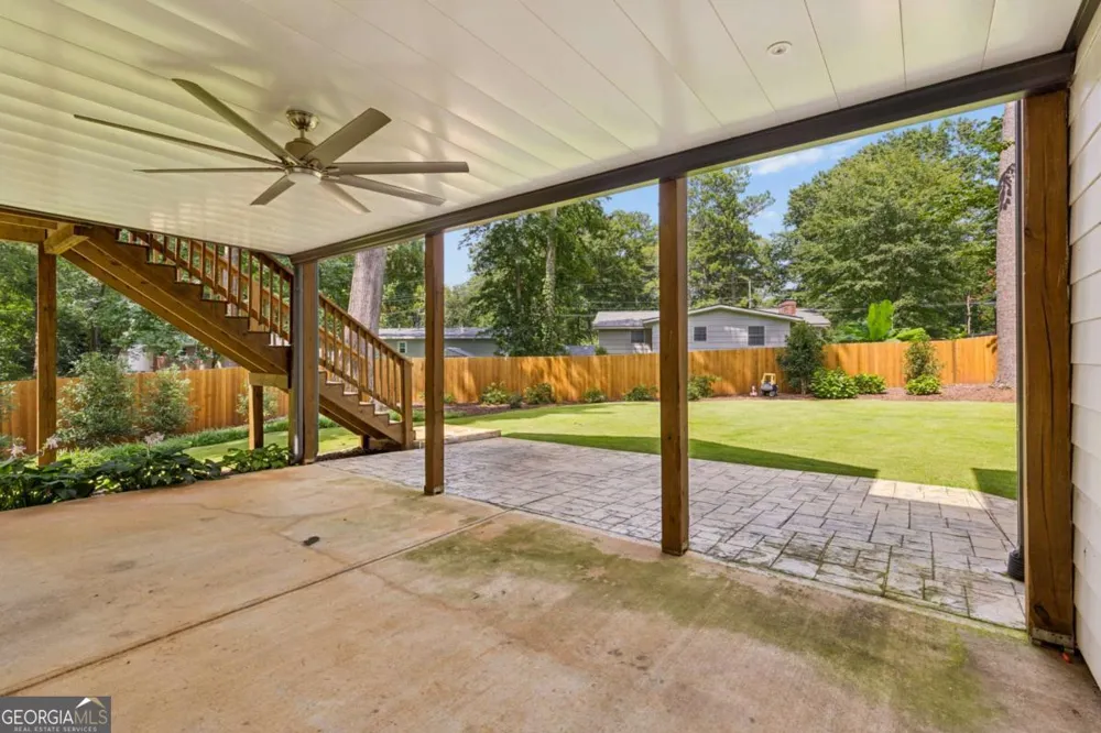 859 East AVE Scottdale, GA 30079
