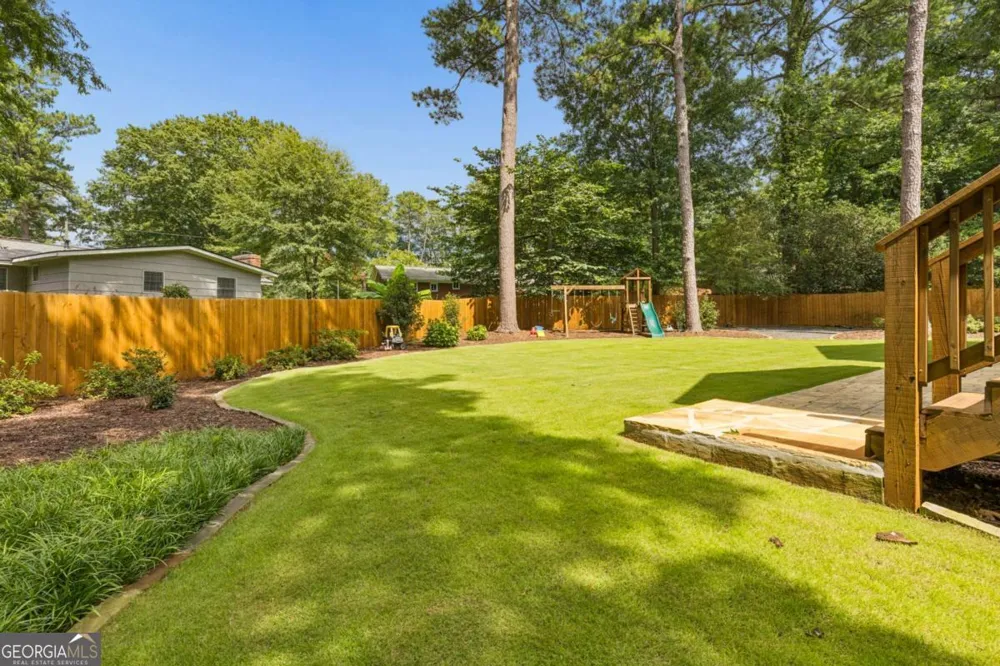 859 East AVE Scottdale, GA 30079