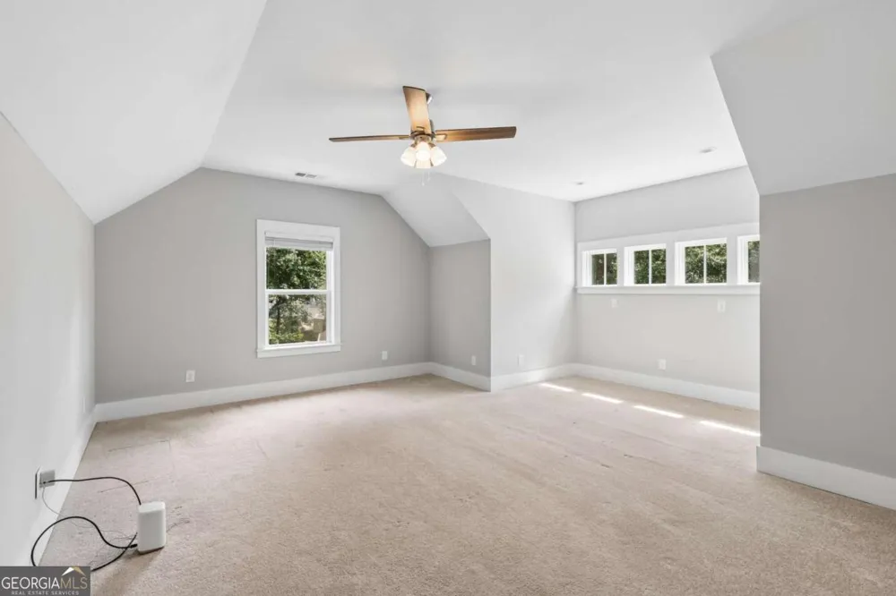 859 East AVE Scottdale, GA 30079