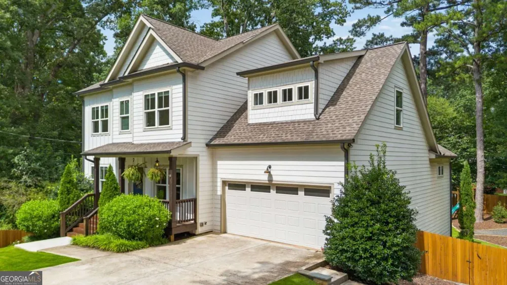 859 East AVE Scottdale, GA 30079