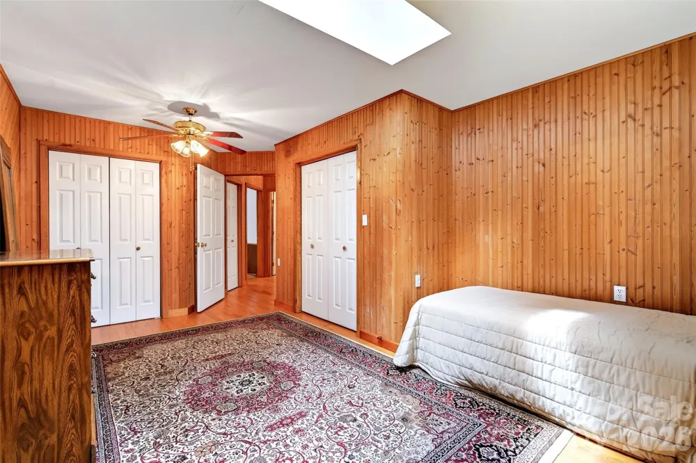 108 Shenandoah Drive Burnsville, NC 28714