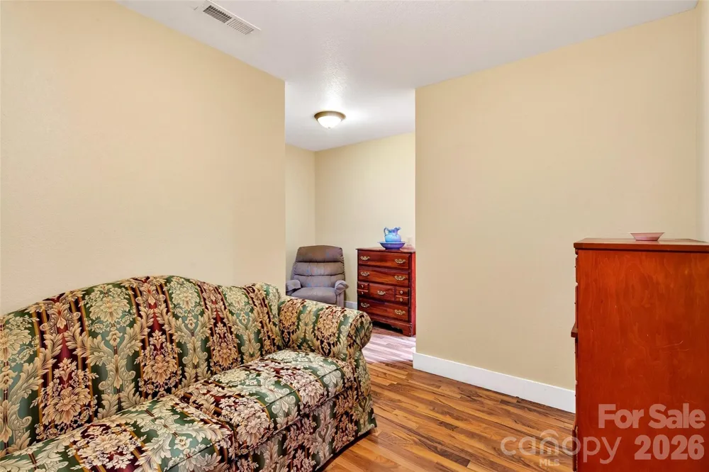 108 Shenandoah Drive Burnsville, NC 28714