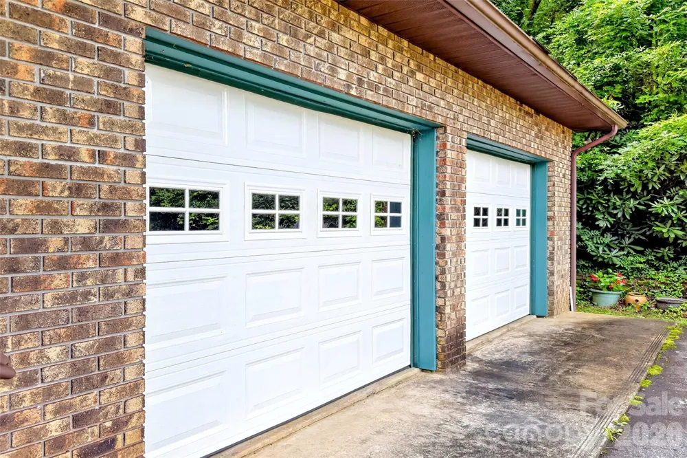 108 Shenandoah Drive Burnsville, NC 28714