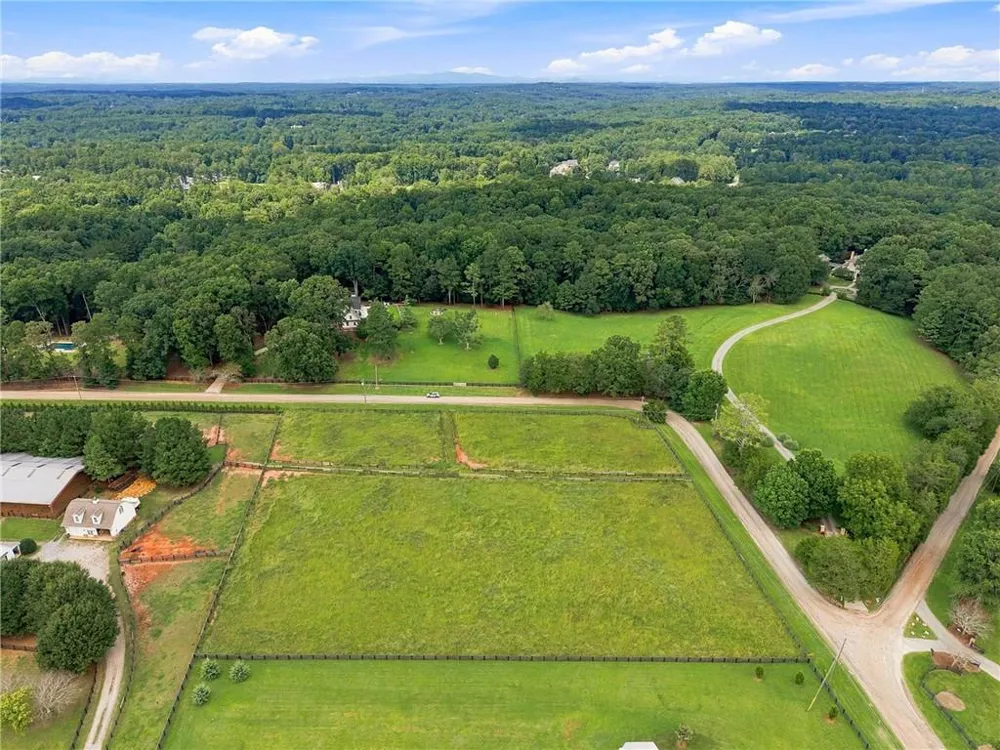 13798 Brittle Road Milton, GA 30004