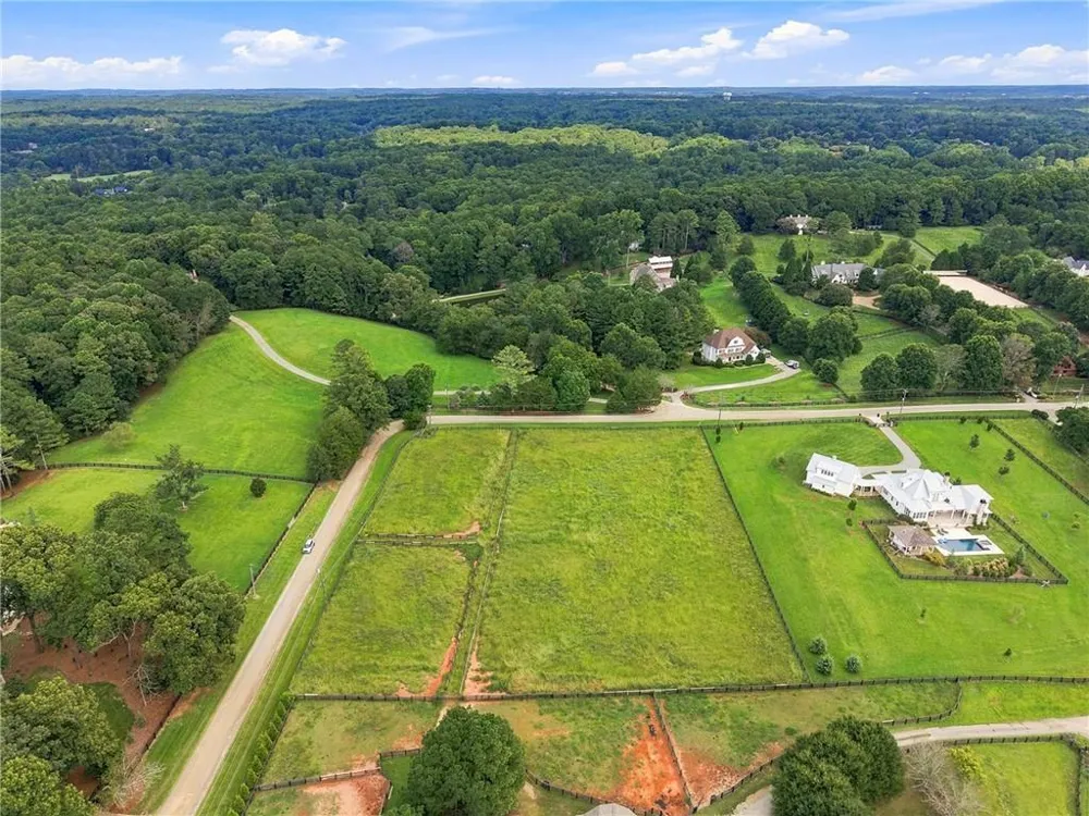 13798 Brittle Road Milton, GA 30004