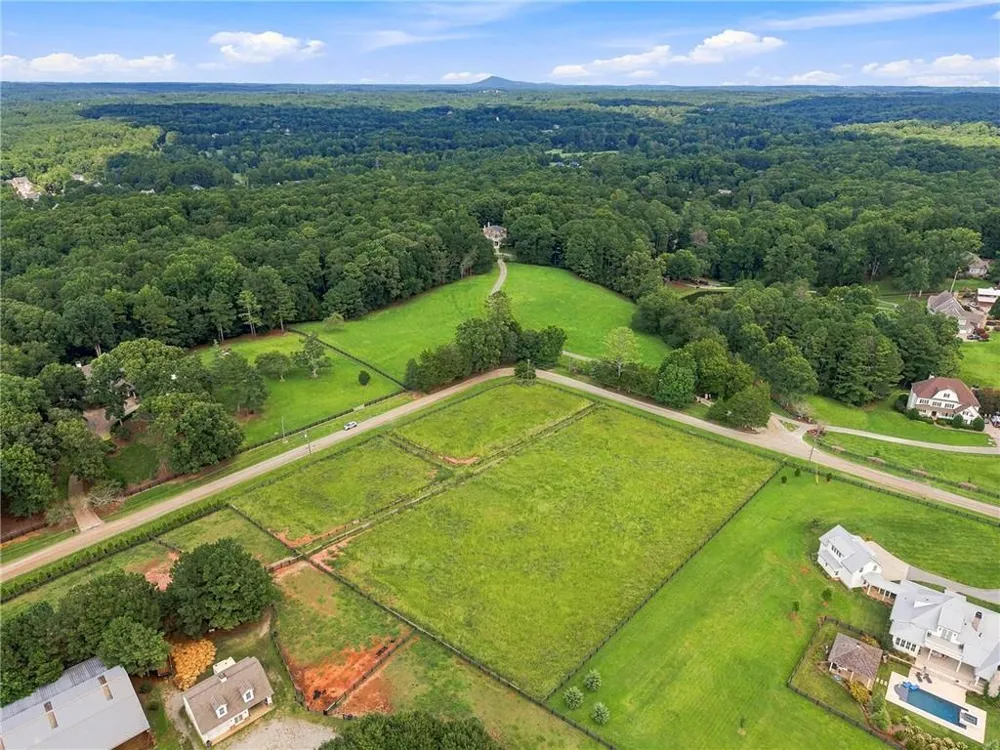13798 Brittle Road Milton, GA 30004