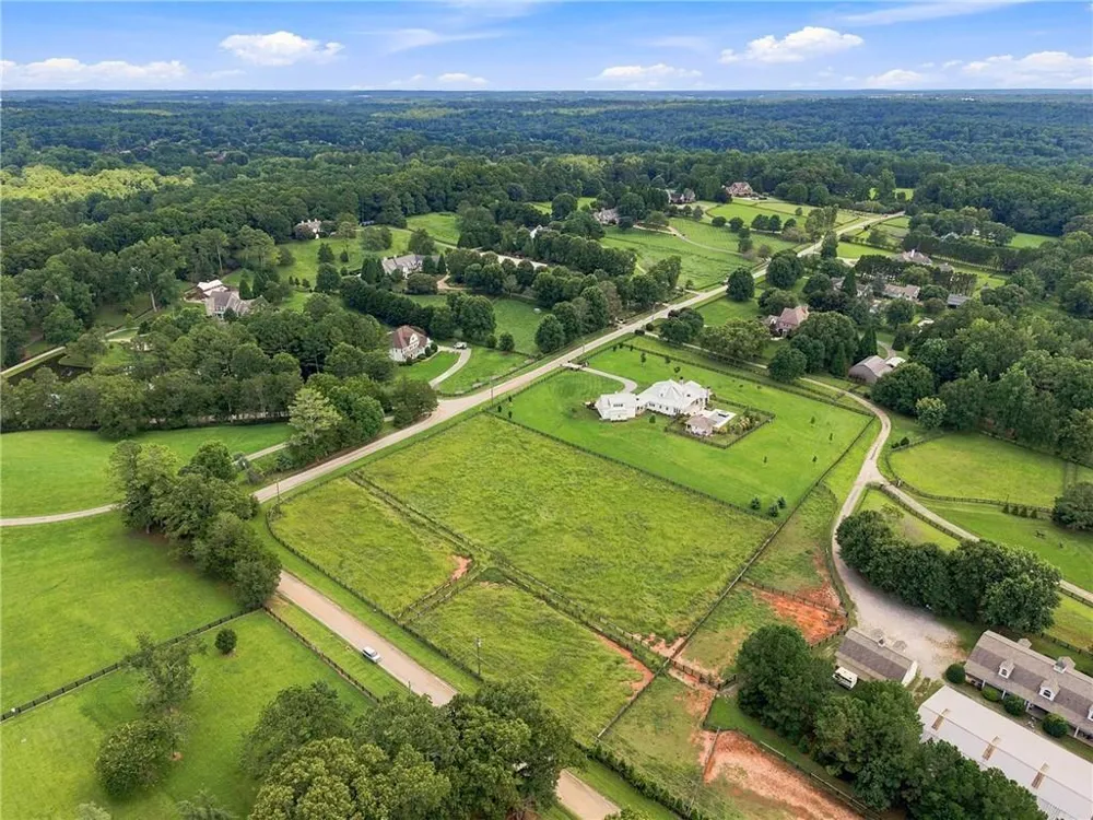 13798 Brittle Road Milton, GA 30004