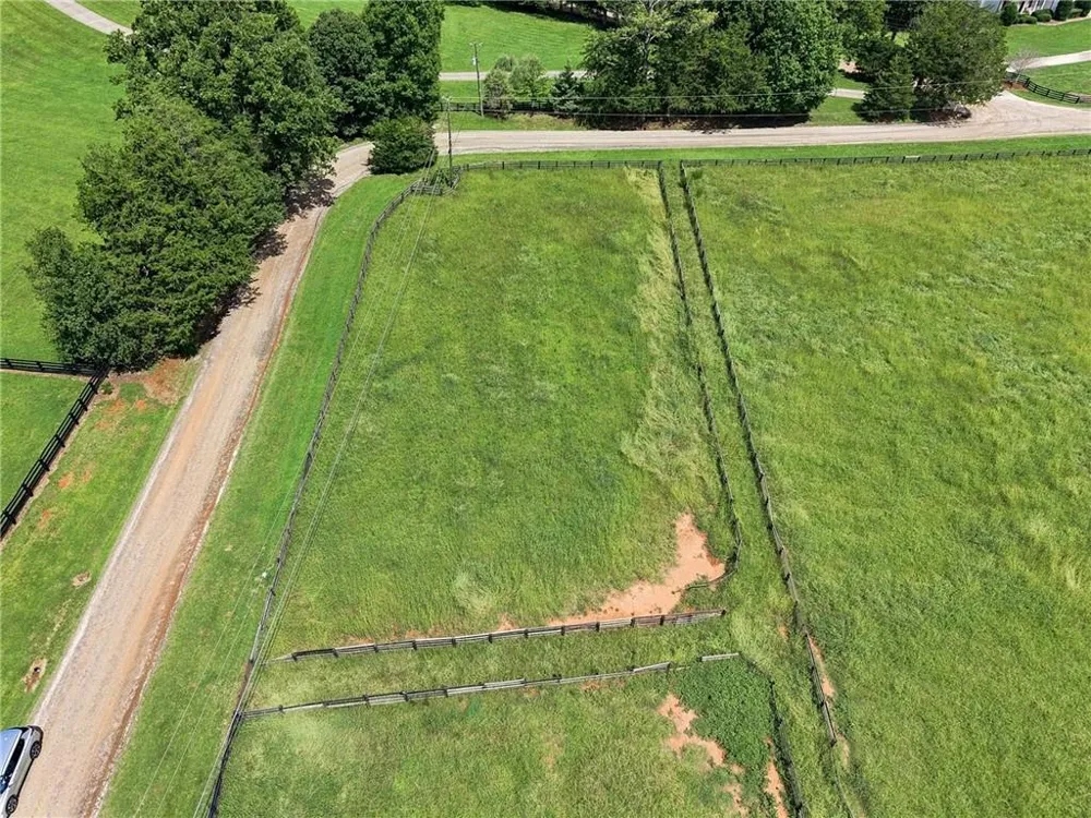 13798 Brittle Road Milton, GA 30004