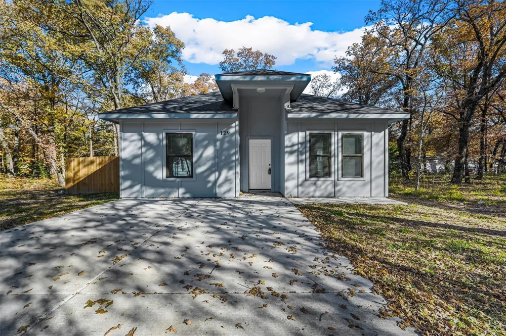 129 Arapaho Trail Mabank, TX 75156
