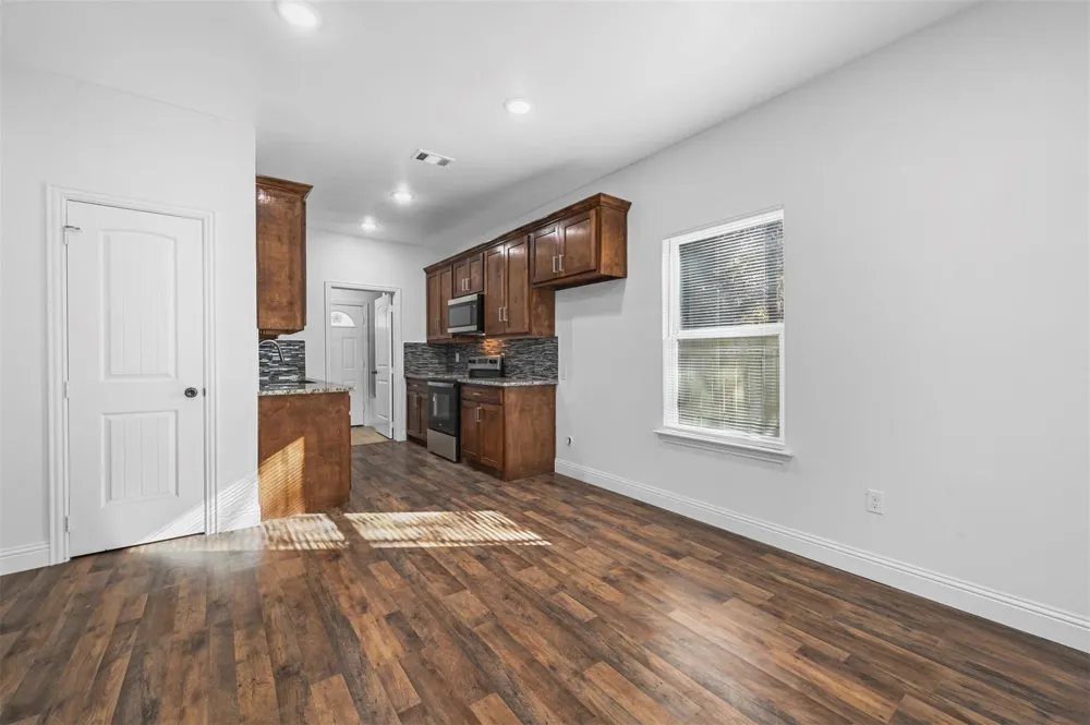 129 Arapaho Trail Mabank, TX 75156