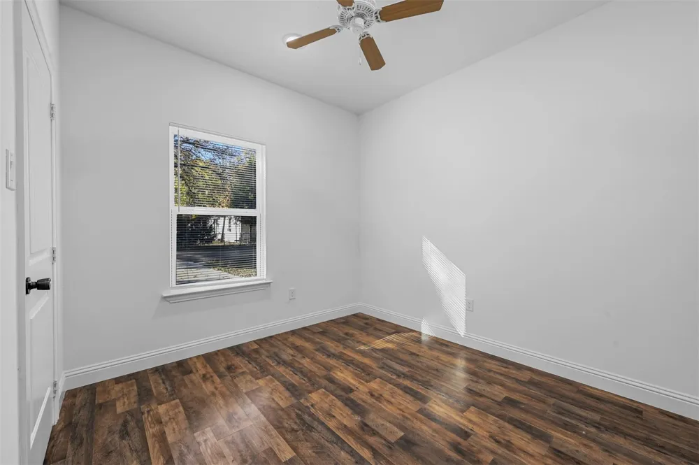 129 Arapaho Trail Mabank, TX 75156