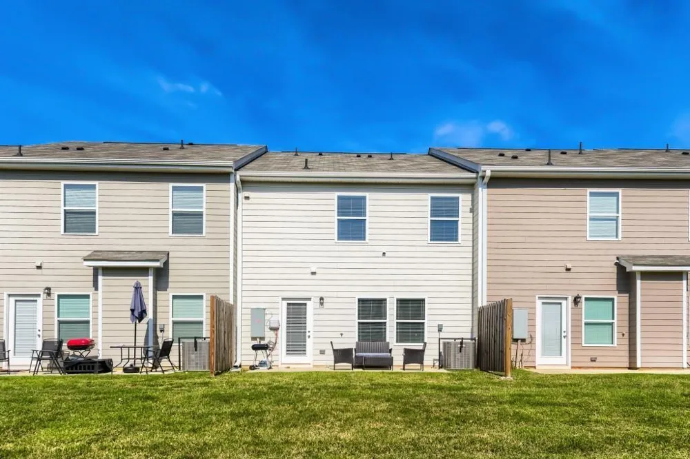 11694 Chatham Drive Hampton, GA 30228