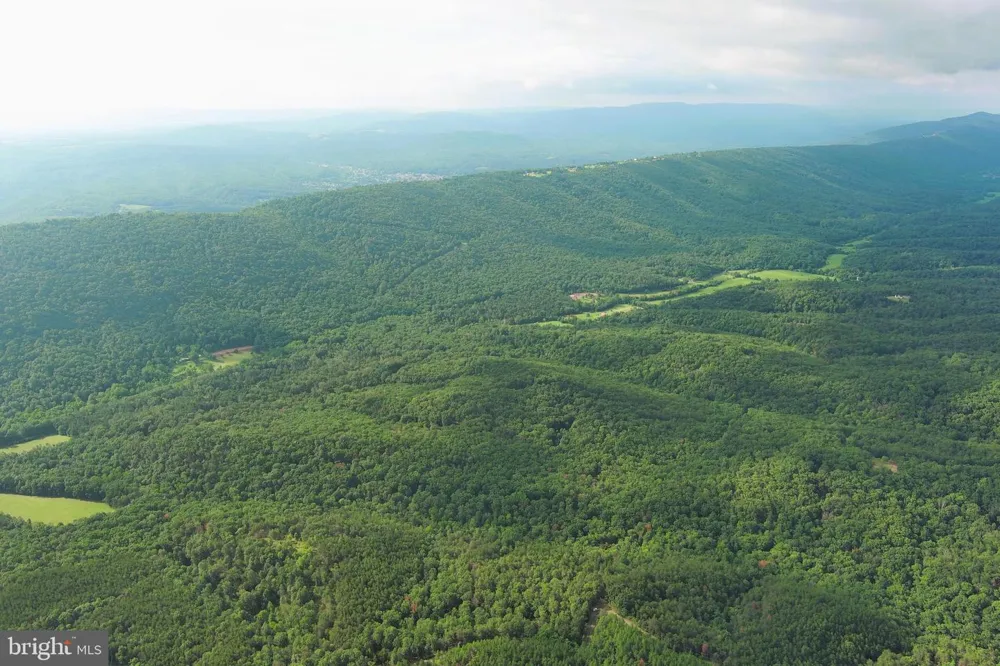 190 BLUFFS ON THE POTOMAC Romney, WV 26757